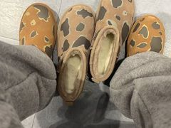 -UGG(燕莎奥特莱斯购物中心店)