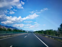 -亿利库布其七星湖沙漠生态旅游区