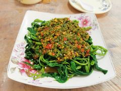 剁椒藤菜-洪霞餐馆