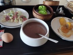 -爱陪伴尊享月子中心(国际店)