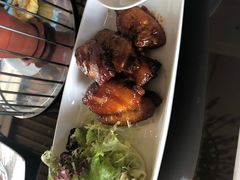 蜜糖鸡翼-康莱德酒店·望海阁大堂吧