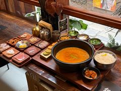 -银米·云南传统过桥米线(双廊黑金冠店)