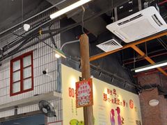 大堂-憨铁匠老火锅(龙岗万科里店)