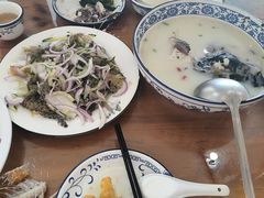 -美顺香食府鱼头老店(雪野湖店)