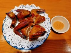 脆皮乳鸽-頂好酒家·经典粤菜(海信广场店)
