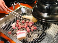 -肉甲韩国木炭烤肉(新壹街1店)