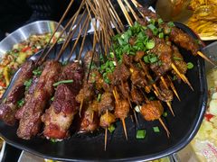 -陈员外正宗夹江烧烤(广福路店)
