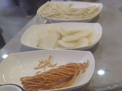 -光头药膳鸡(莱茵小镇店)