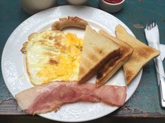 -杨桃院子咖啡吧(中华红墨店)