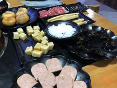 -果松木炭酸菜铜火锅·外婆参鸡汤