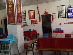 大堂-米二红烧兔(华阳店)