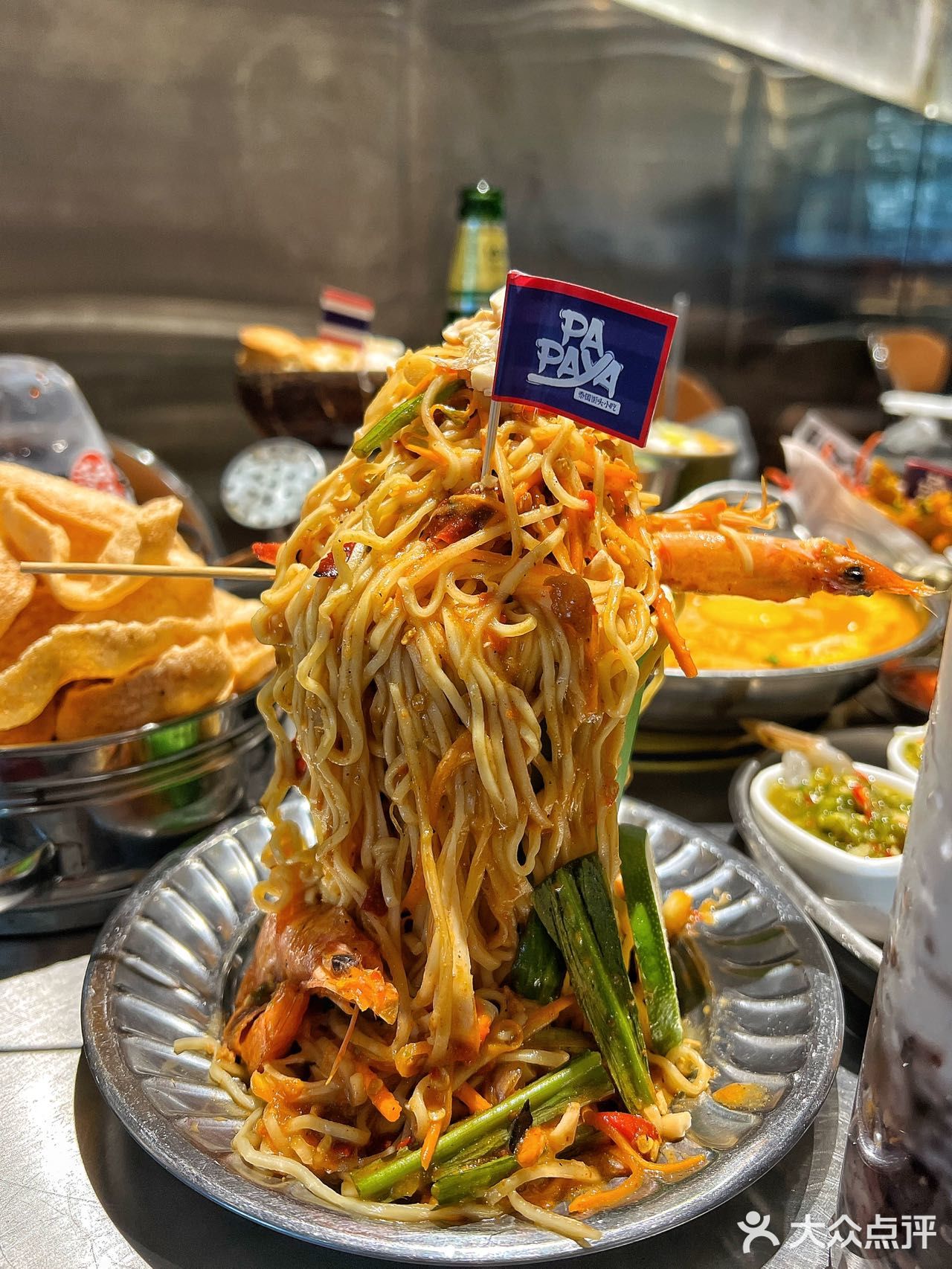 去什么洪崖洞！只想跟朋友吹嘉陵江风吃泰餐