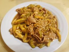 茄子牛肉-吉事利茶餐厅