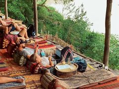 -乌托邦酒吧和餐厅