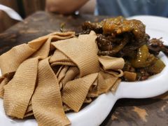 油焖尖椒拼干豆腐-张包铺(道外店)