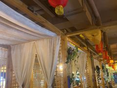 -六福酒馆(秦隆步行街店)