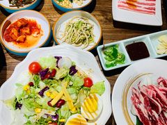 -明洞阿姨·韩式酱蟹烤肉·创意料理(三元桥店)