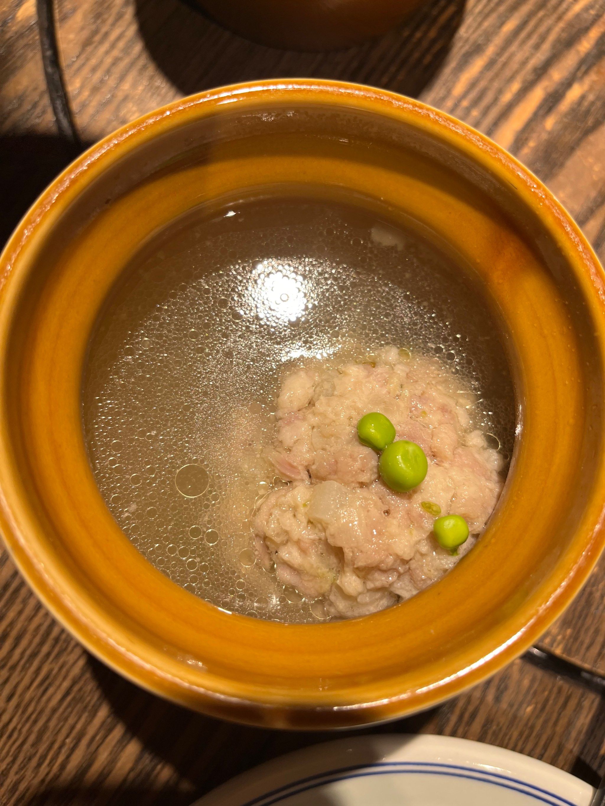 扬州狮子头好鲜,凉拌菜很清淡,手撕鸡桌桌