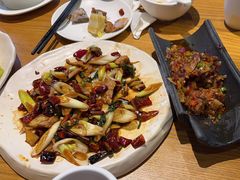 -隔壁老王·家常云南菜(花巷店)