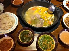 酸汤锅底-受气牛肉·重庆耙牛肉(来福士店)