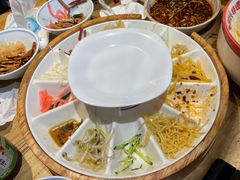 -怪噜范·老贵阳街头名小吃(鸿通城店)