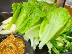 -许哥东北烧烤·铁丳烤串·宫后夹肉(繁花中心店)