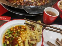 -烧哥美蛙肥肠鱼火锅·十五年社区店