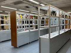 -无奔眼镜·蔡司·依视路授权店(马家堡店)