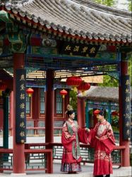 -拾尚映画·STUDIO婚纱摄影(中关村店)