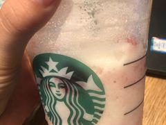 草莓酸奶星冰乐-星巴克臻选(杭州万象城店)