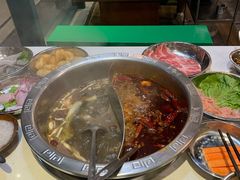 卜卜贝鸳鸯锅-憨铁匠老火锅(龙岗万科里店)