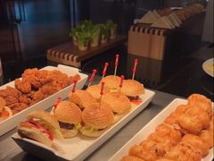 -怡廊(上海漕河泾万丽酒店)