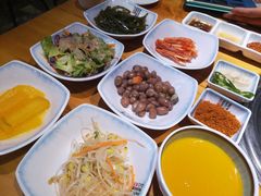 -唯成•韩国炭火烤肉 유성고기