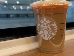 -星巴克(上海虹桥站2A检票口)