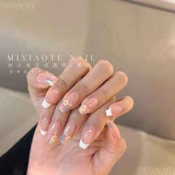 -米小兔美甲美睫