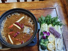 -老鼎万春卤菜(五代传承创始老店)