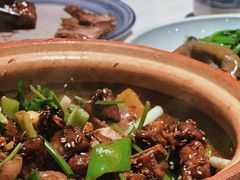 -八府香鸭·啫啫煲(华山路店)