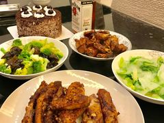 -皇冠幸福里动物奶油生日蛋糕(石桥店)