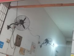 门面-钟云山鲜鱼蛋