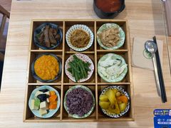 -轻蔬不用等·素食(江苏路店)
