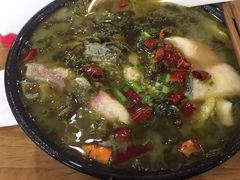 酸菜鱼米线-常鲜德乐购迎桂馒头店(麻巷公寓店)
