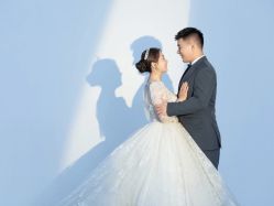 -雪中彩影婚纱摄影·微光艺术中心