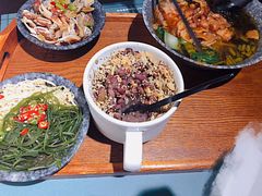 -八月美食小馆(银泰城总店)