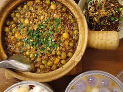 砂锅烂肉耙豌豆-罗妈砂锅(四川成都奎星楼店)