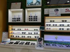 -光明眼镜·蔡司授权(九亭U天地店)