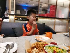 -必胜客(经开万达店)