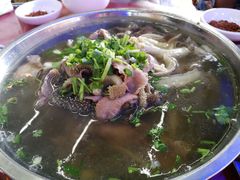 -谢老五跷脚牛肉·非遗传承店