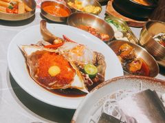 -草家酱蟹炭火烤肉店(珲春南路二店)