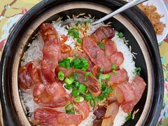 腊味煲仔饭-芳姨广东砂锅粥(张庄路店)