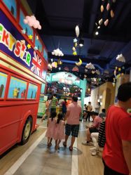 -LuckyStar幸运星家庭娱乐中心(东莞国贸店)